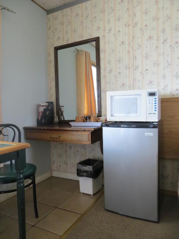 Fort Motel Fort Macleod Room photo
