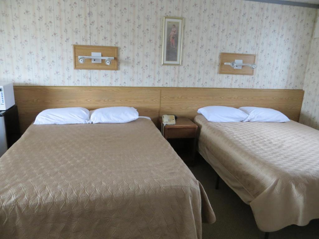 Fort Motel Fort Macleod Room photo